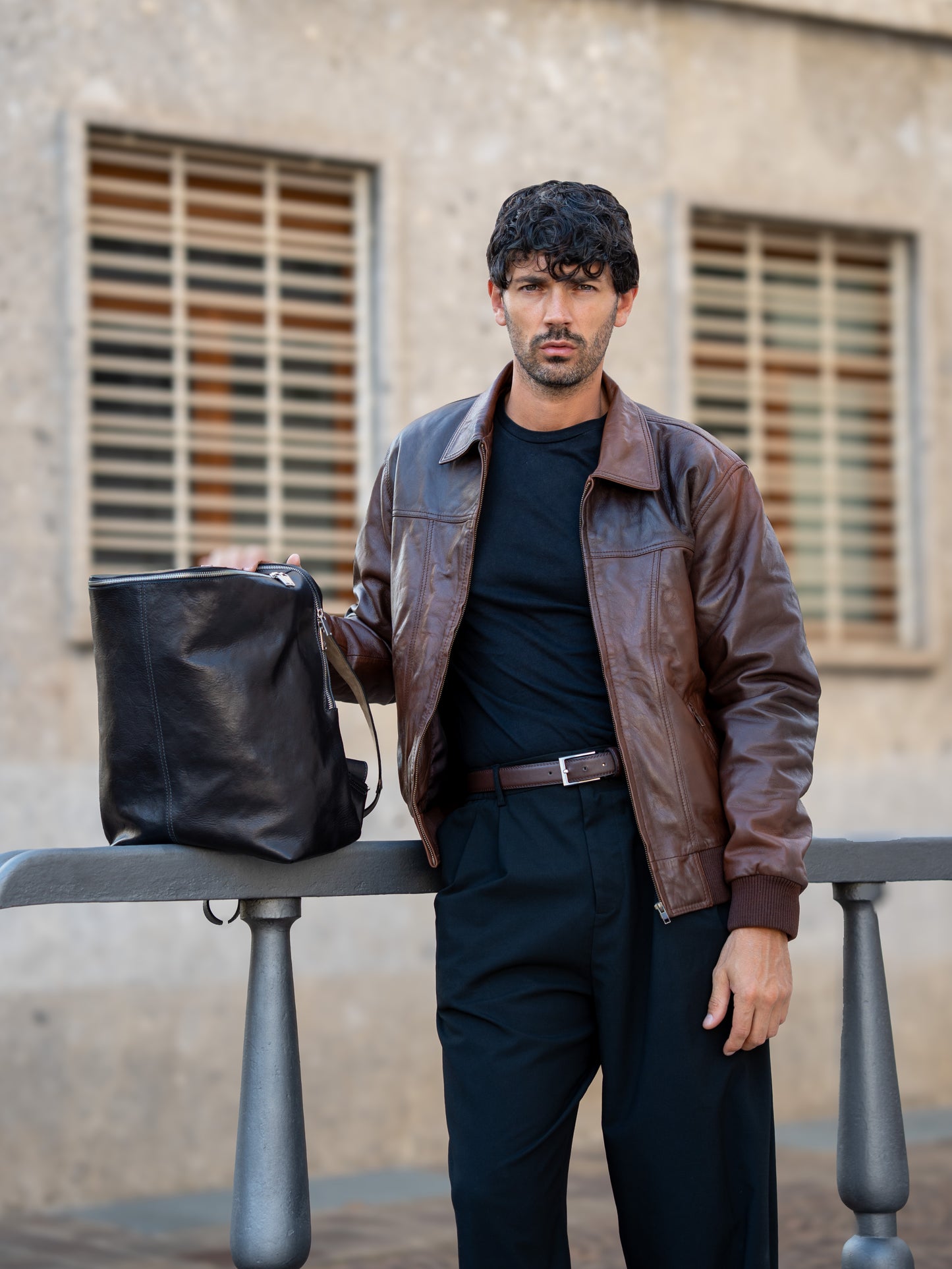 OUTLAW SPIRIT MEN'S OVERSIZED LEATHER JACKET